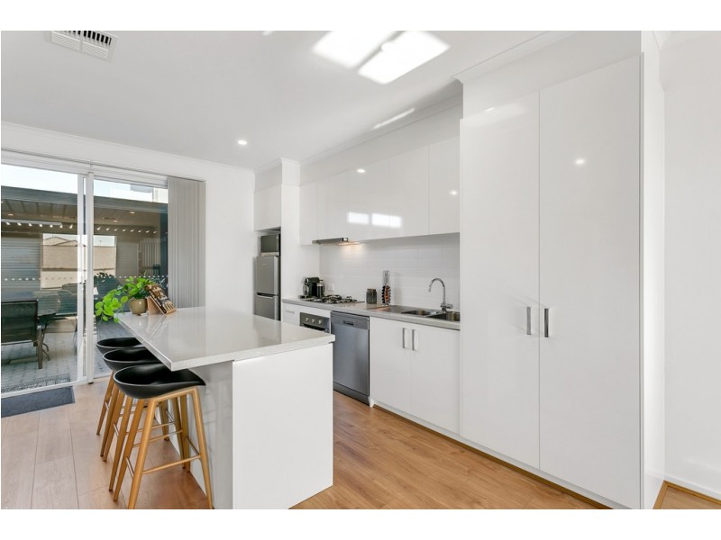 38 Prow Drive, Seaford Meadows SA 5169