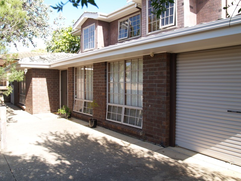 7 Poralka Crescent, Hallett Cove SA 5158