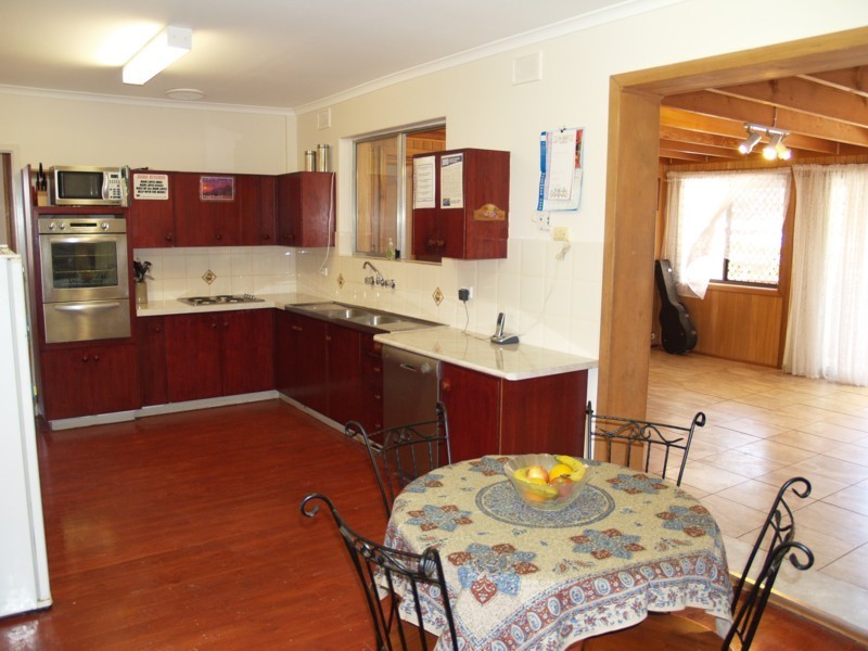 27 Riordan Street, Morphett Vale SA 5162