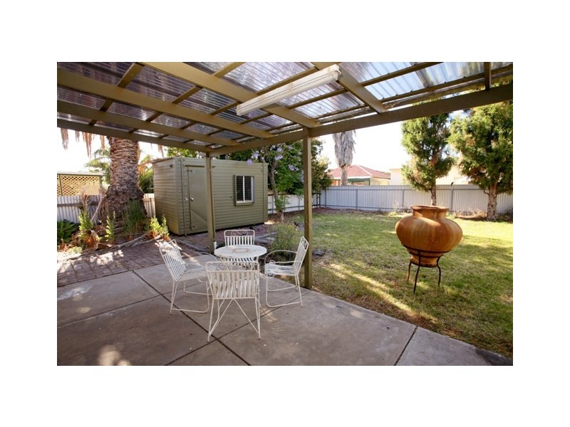 16 MEREDITH AVENUE, Glengowrie SA 5044