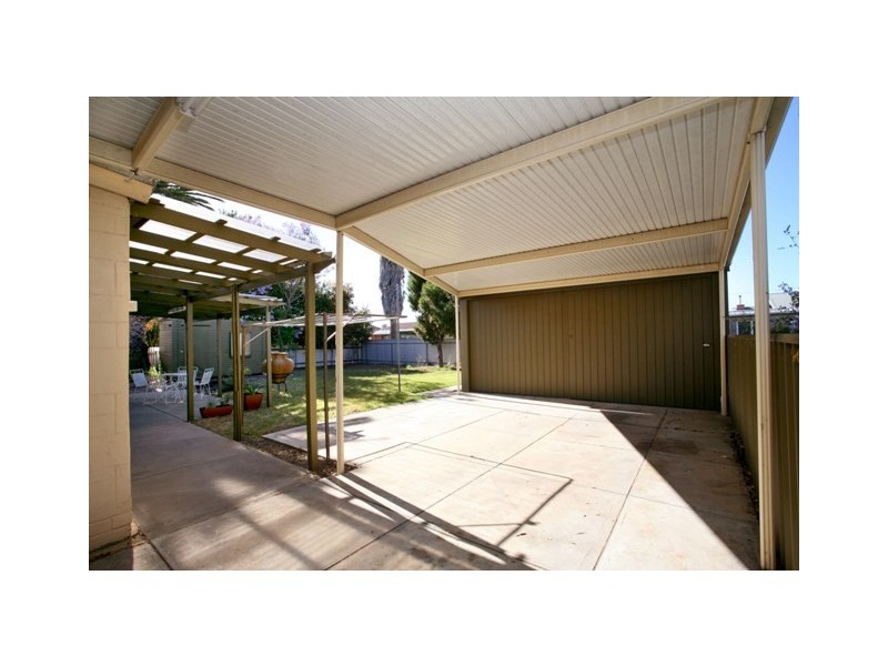 16 MEREDITH AVENUE, Glengowrie SA 5044