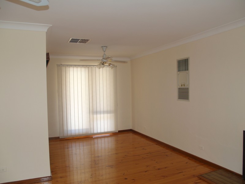 35 WAKEFIELD AVENUE, Morphett Vale SA 5162