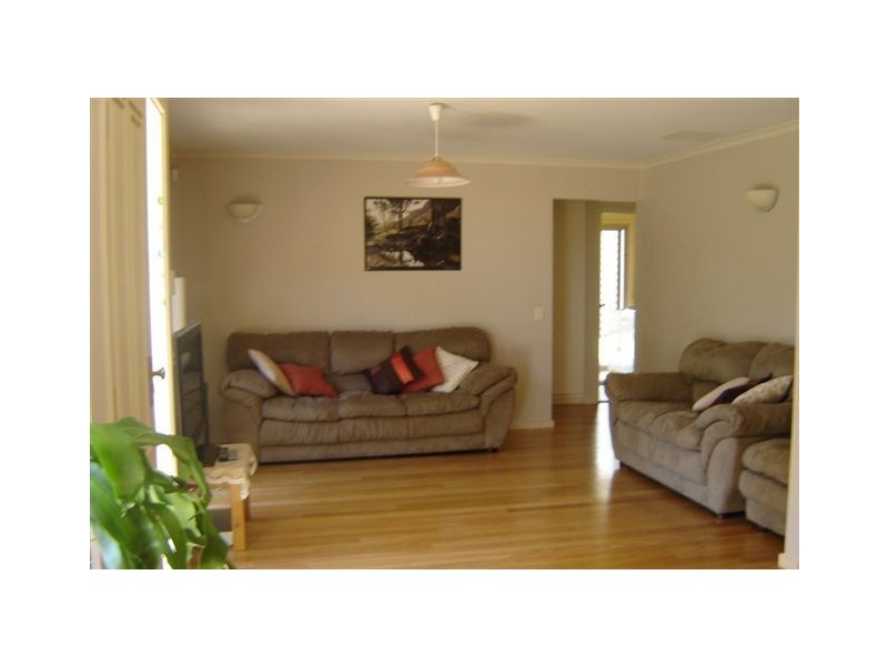 1  Hazeltine Drive, Seaford Rise SA 5169