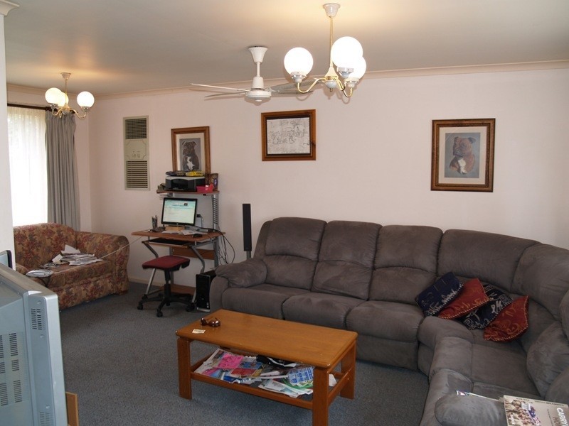 23 Allman Avenue, Woodcroft SA 5162