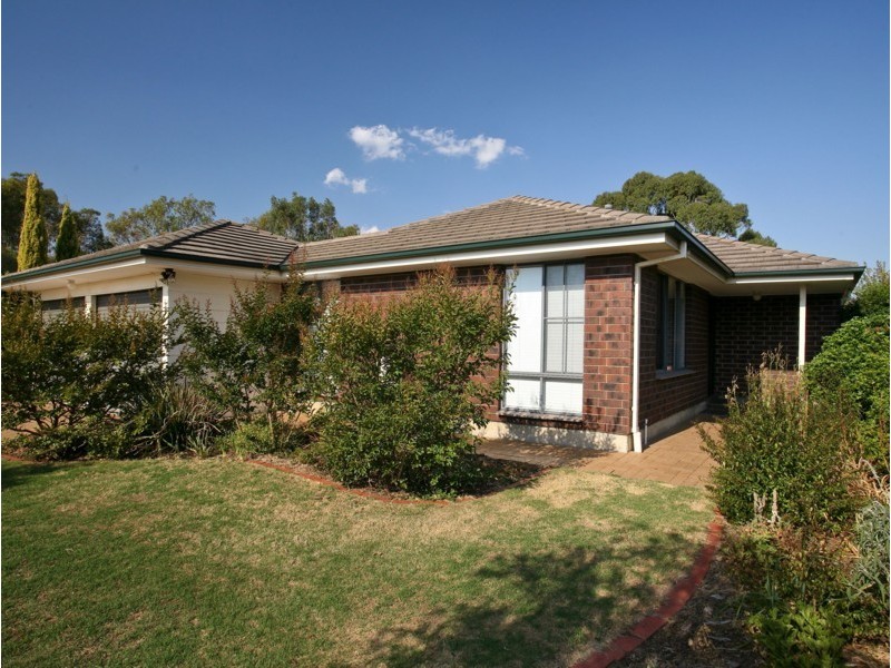 17 Chelmsford Avenue, Onkaparinga Hills SA 5163