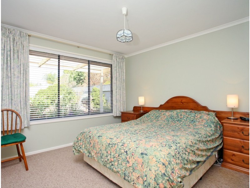 17 Chelmsford Avenue, Onkaparinga Hills SA 5163