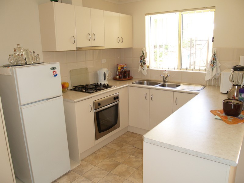 2/15-17 Barndoo Street, Hallett Cove SA 5158