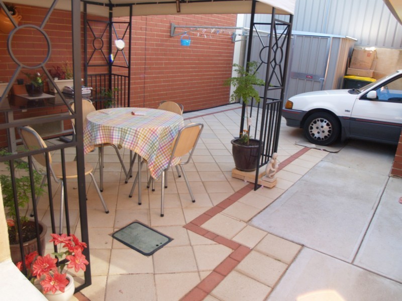 2/15-17 Barndoo Street, Hallett Cove SA 5158