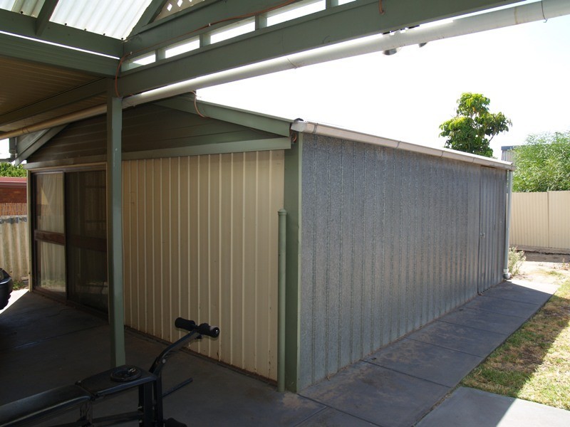 36 SALISBURY AVENUE, Morphett Vale SA 5162