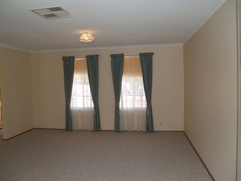 17 Concord Drive, Old Reynella SA 5161