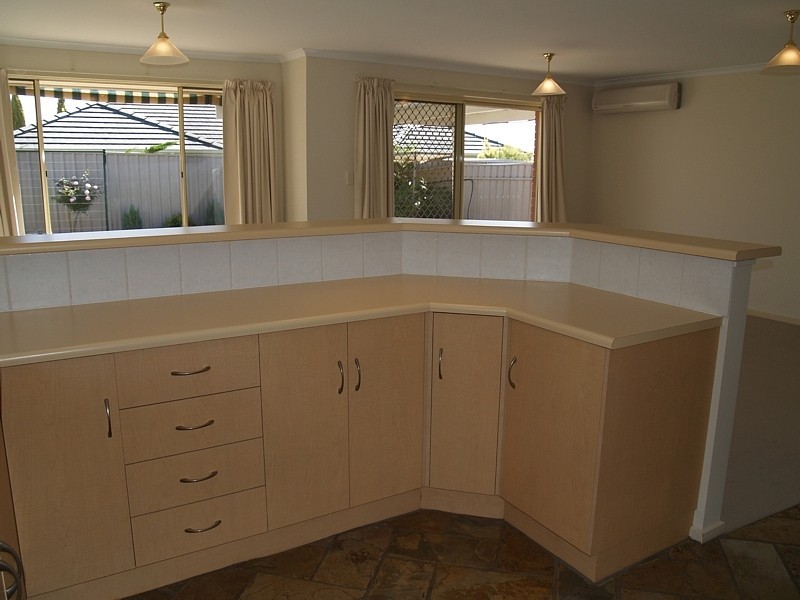 7 Bloomsbury Court, Woodcroft SA 5162