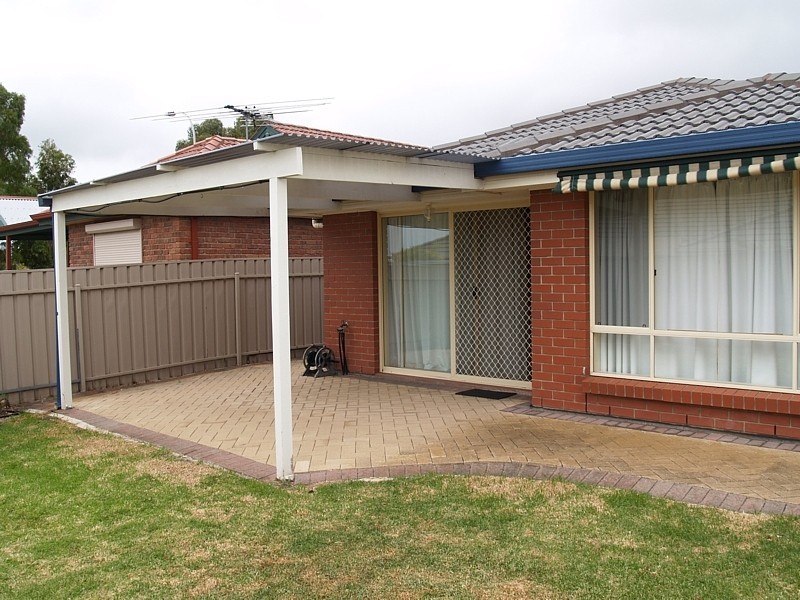 7 Bloomsbury Court, Woodcroft SA 5162