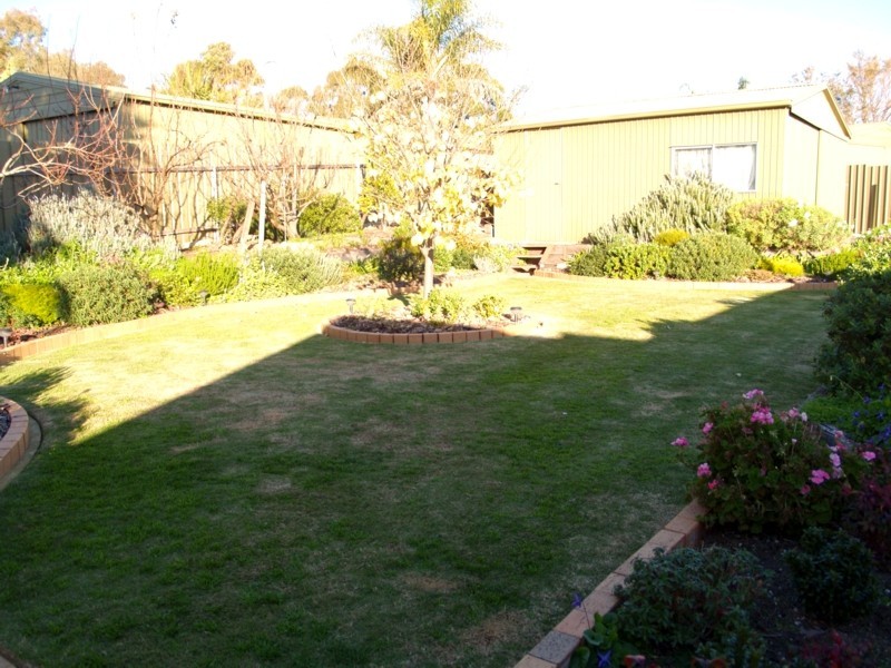 2 Saddler Court, Onkaparinga Hills SA 5163