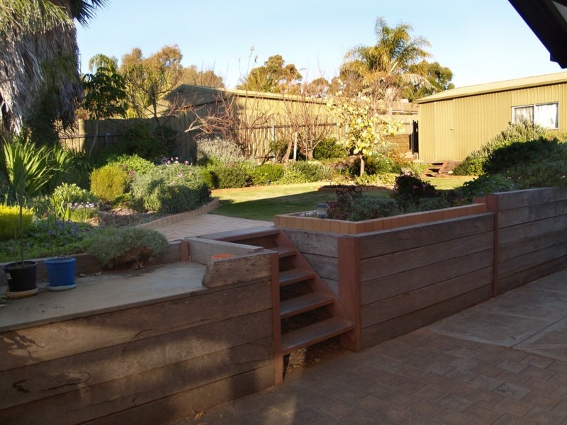 2 Saddler Court, Onkaparinga Hills SA 5163
