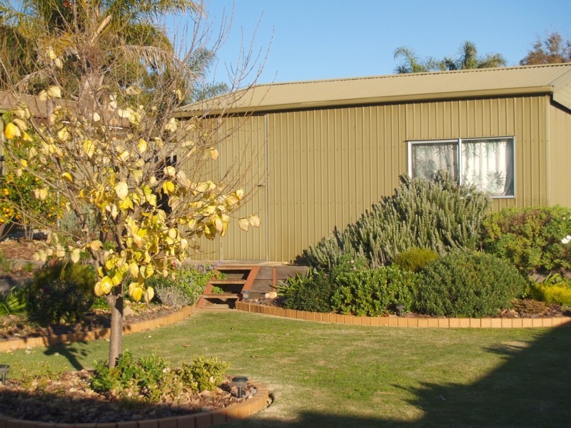 2 Saddler Court, Onkaparinga Hills SA 5163