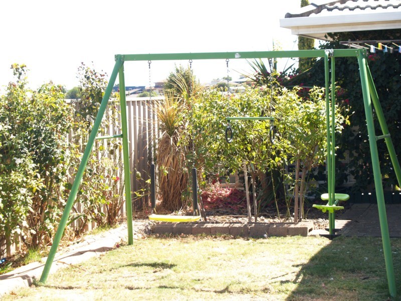 28 Tigress Drive, Hallett Cove SA 5158