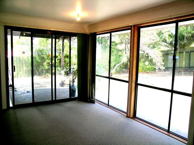 13 Barton Drive, Trott Park SA 5158