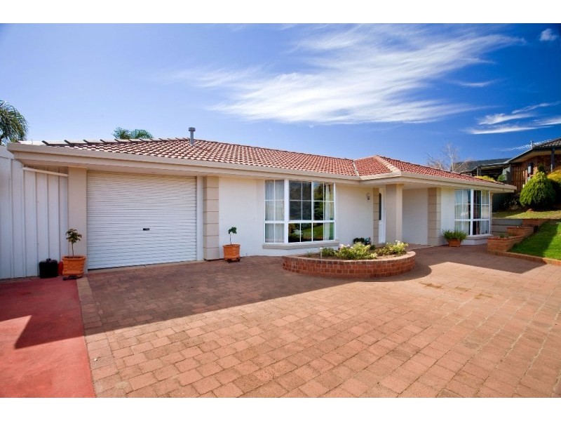 2 RODEO COURT, Hallett Cove SA 5158
