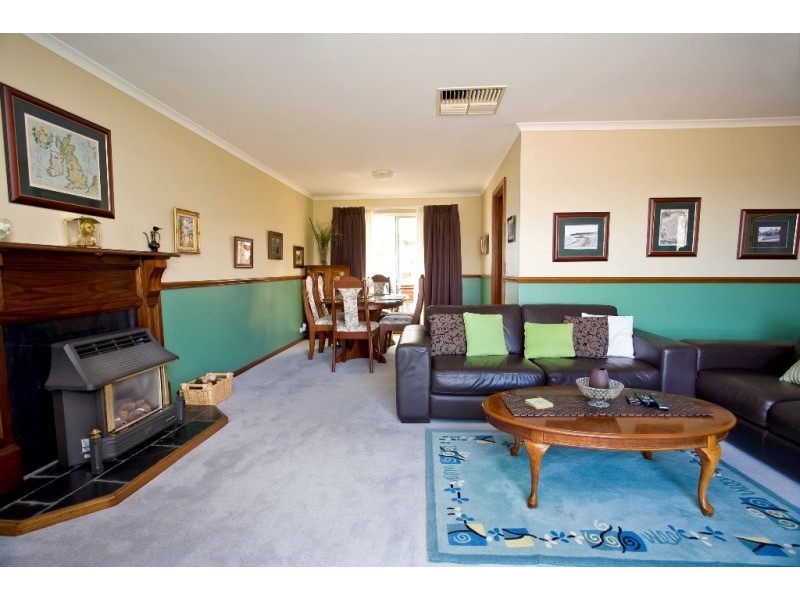 2 RODEO COURT, Hallett Cove SA 5158