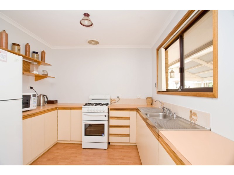35 Barton Drive, Trott Park SA 5158