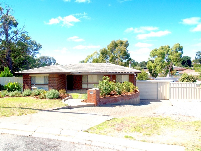 5 Regents Close, Hackham SA 5163