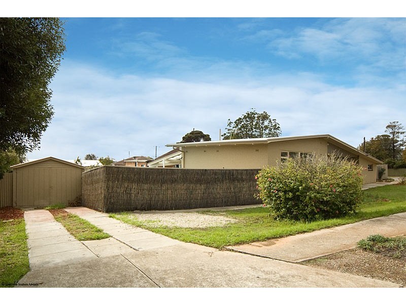 4 Warunda Avenue, Seaview Downs SA 5049