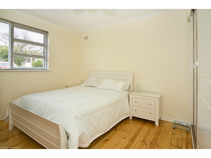 4 Warunda Avenue, Seaview Downs SA 5049