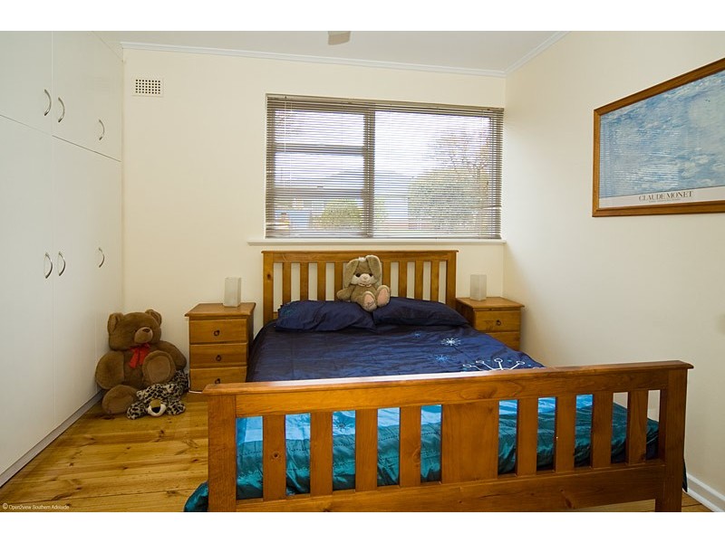 4 Warunda Avenue, Seaview Downs SA 5049