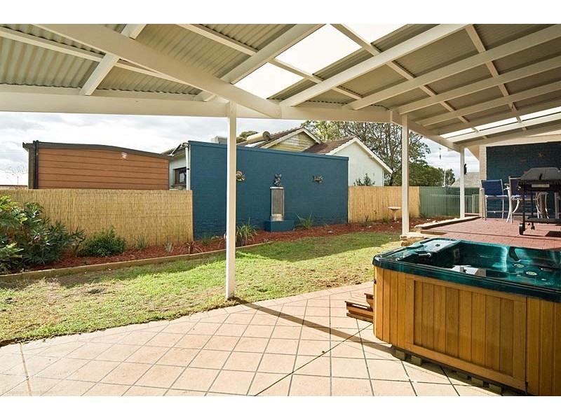4 Warunda Avenue, Seaview Downs SA 5049