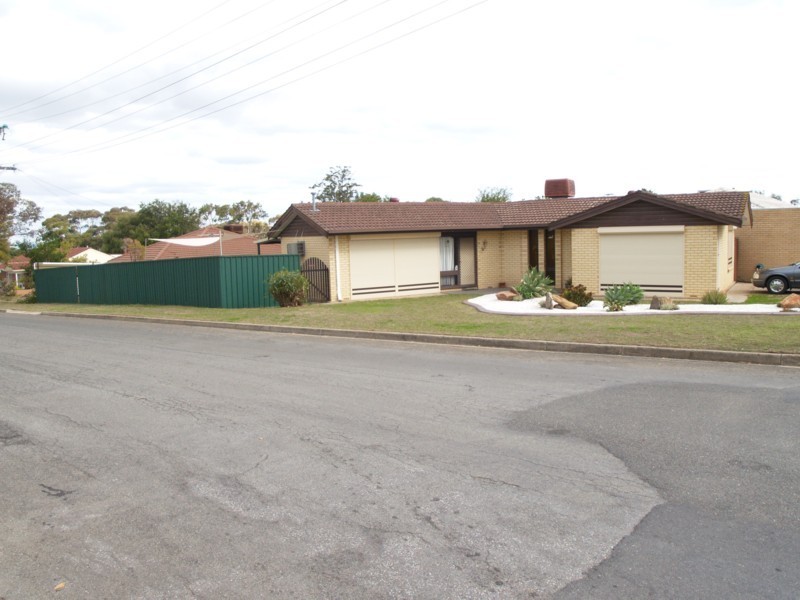 42 Maxwell Road, Hackham West SA 5163