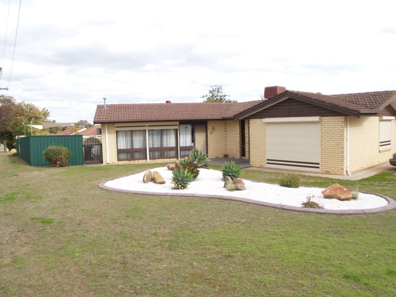 42 Maxwell Road, Hackham West SA 5163
