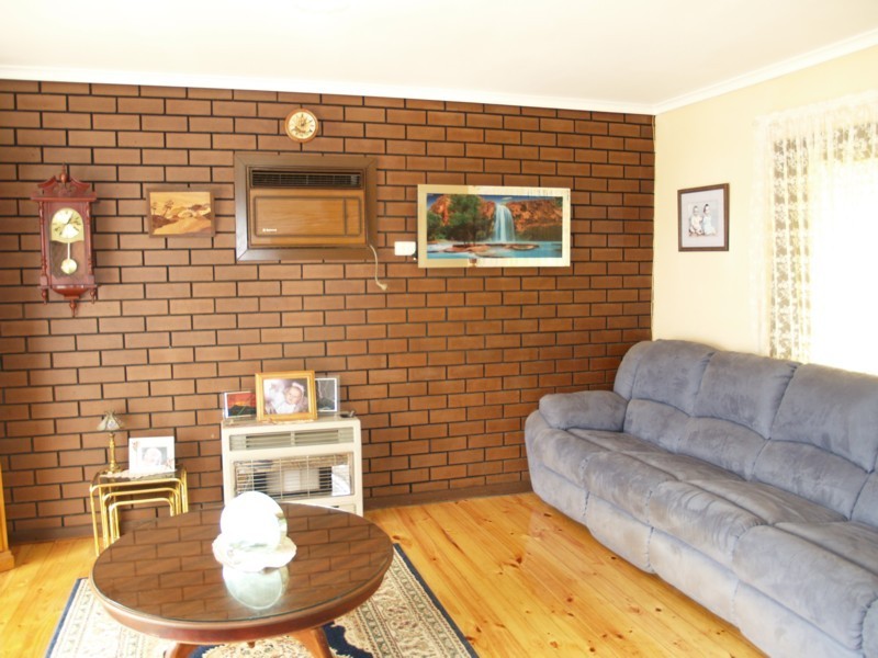 42 Maxwell Road, Hackham West SA 5163