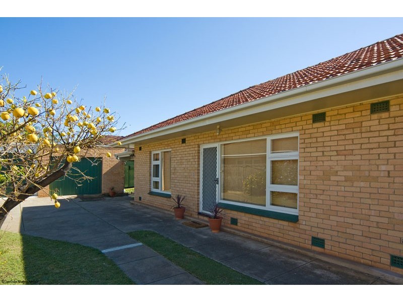 3/4 Silver Avenue, South Brighton SA 5048