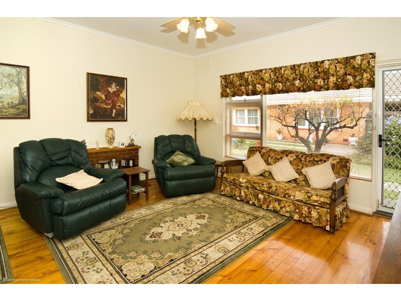 3/4 Silver Avenue, South Brighton SA 5048