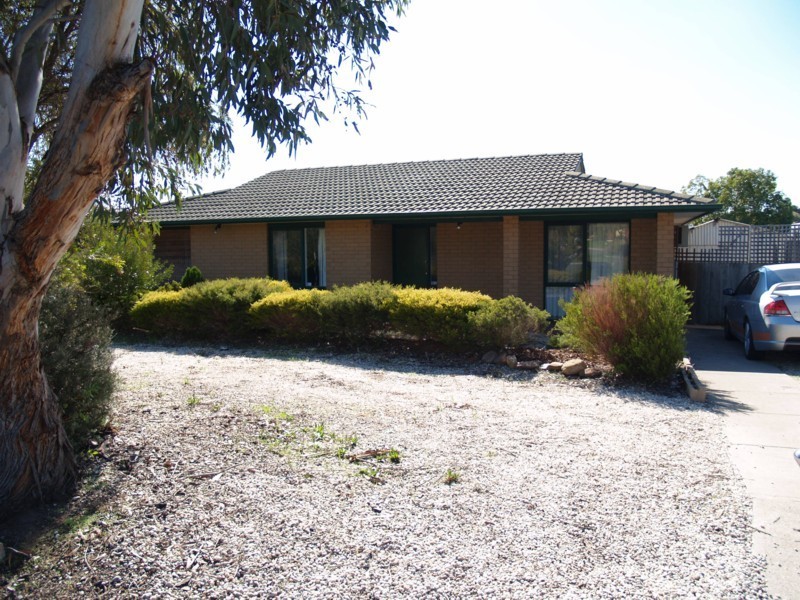 11 Kyeema Avenue, Morphett Vale SA 5162