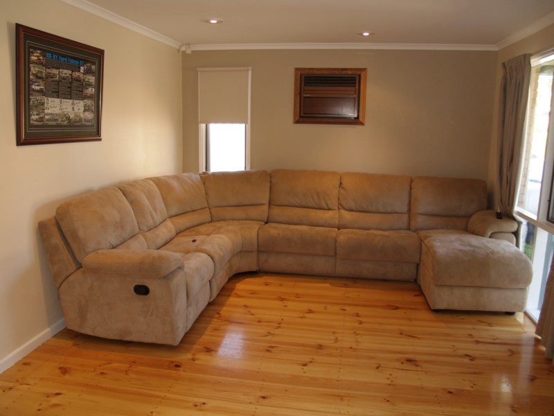 11 Kyeema Avenue, Morphett Vale SA 5162