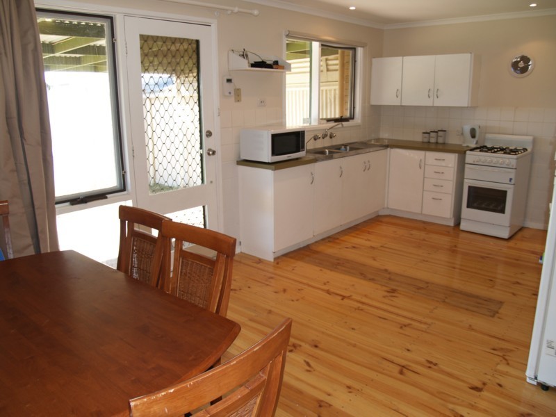 11 Kyeema Avenue, Morphett Vale SA 5162