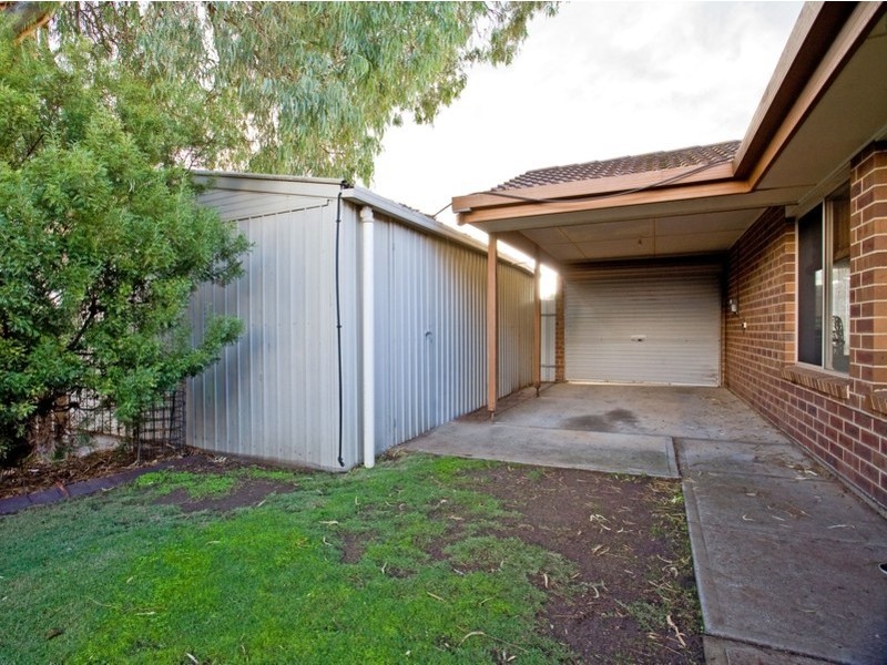 8 Camelia Court, Morphett Vale SA 5162