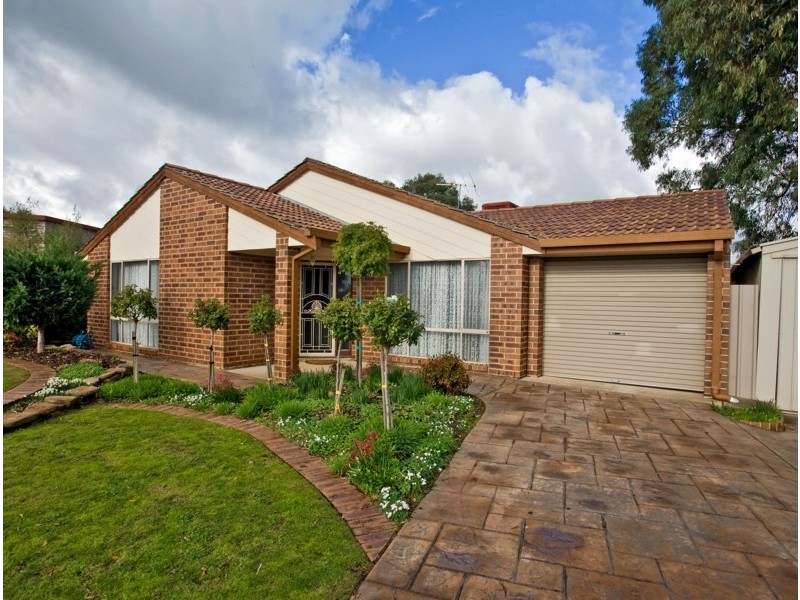 8 Camelia Court, Morphett Vale SA 5162