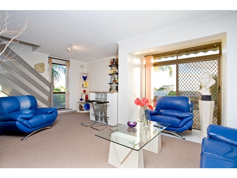 12 Elena Crescent, Hallett Cove SA 5158