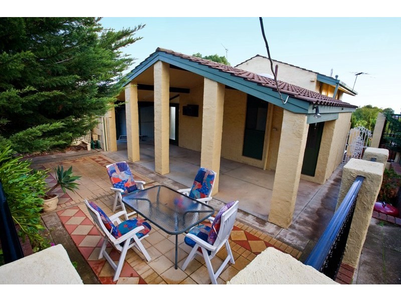 12 Elena Crescent, Hallett Cove SA 5158