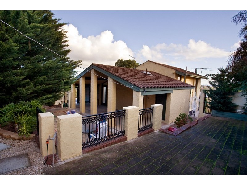 12 Elena Crescent, Hallett Cove SA 5158