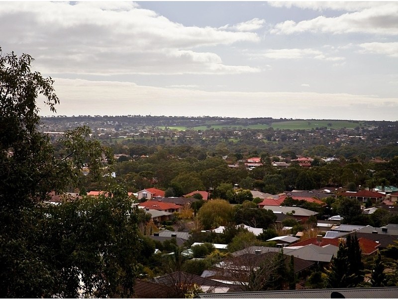 39 Dressage Avenue, Woodcroft SA 5162