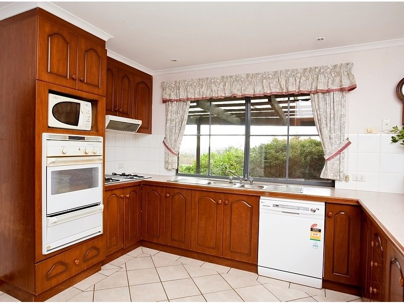 39 Dressage Avenue, Woodcroft SA 5162