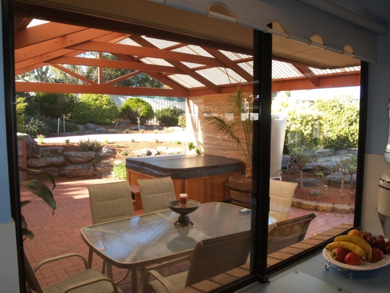 10 Brumby Court, Woodcroft SA 5162