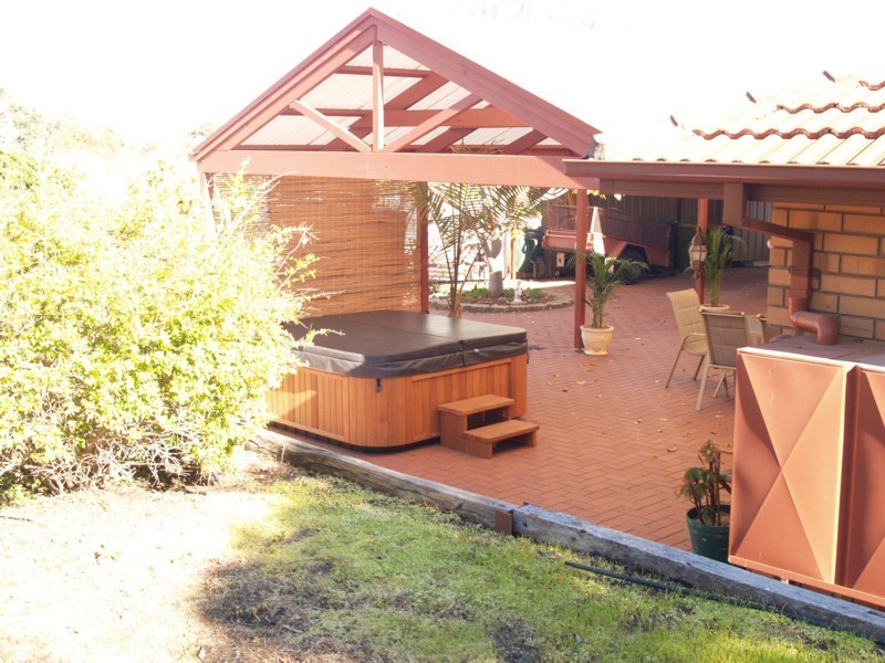 10 Brumby Court, Woodcroft SA 5162