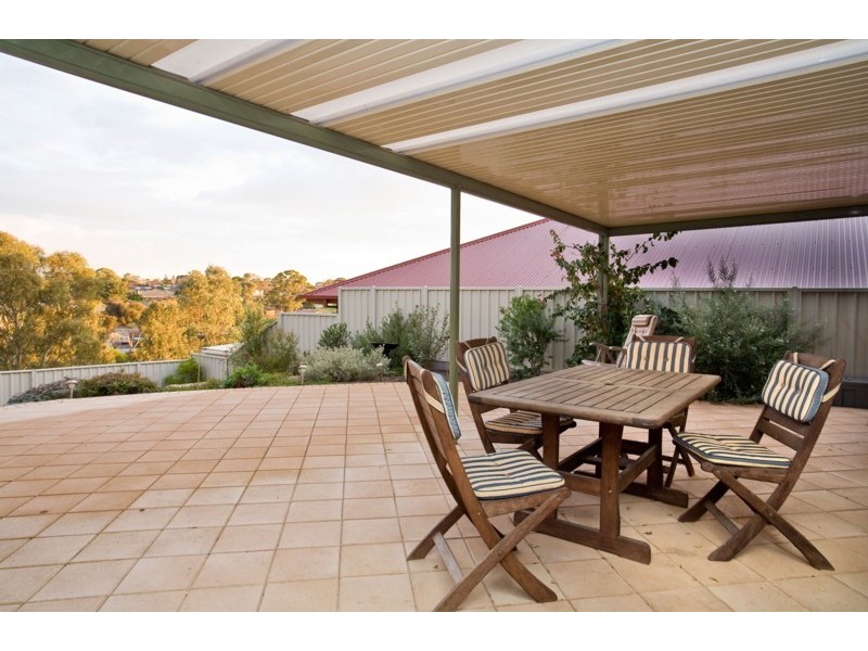 1 Summerhill Close, Reynella SA 5161