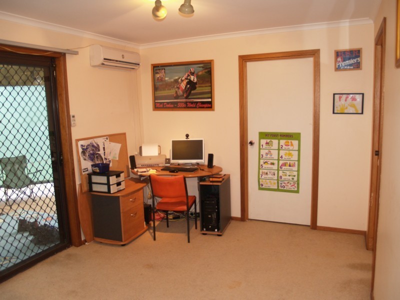 12 LEICHARDT STREET, Woodcroft SA 5162
