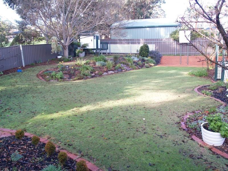 37 Horseshoe Drive, Woodcroft SA 5162