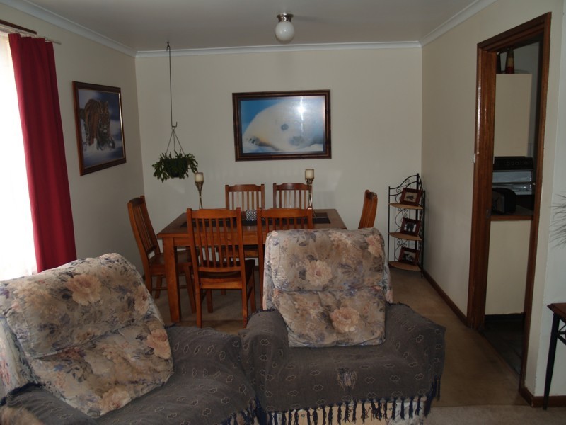 1 Valentine Street, Morphett Vale SA 5162